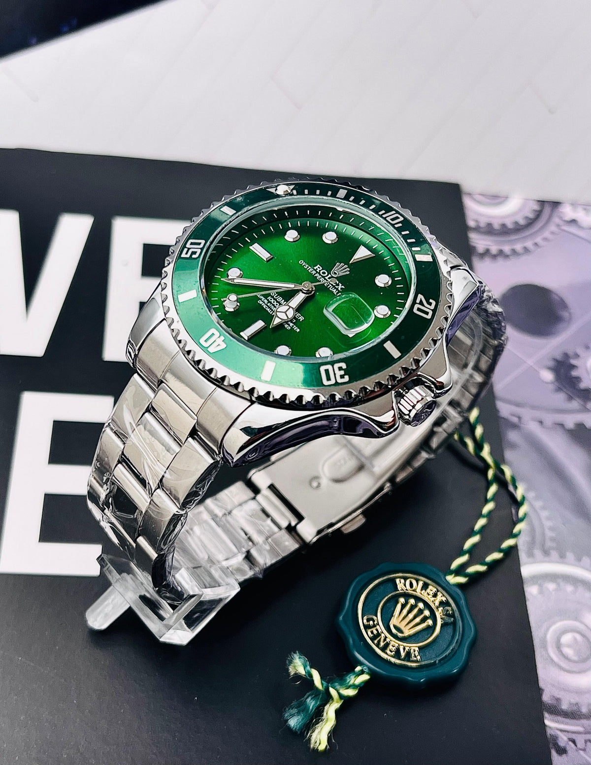 Reloj Rolex Submariner+Estuche de lujo.